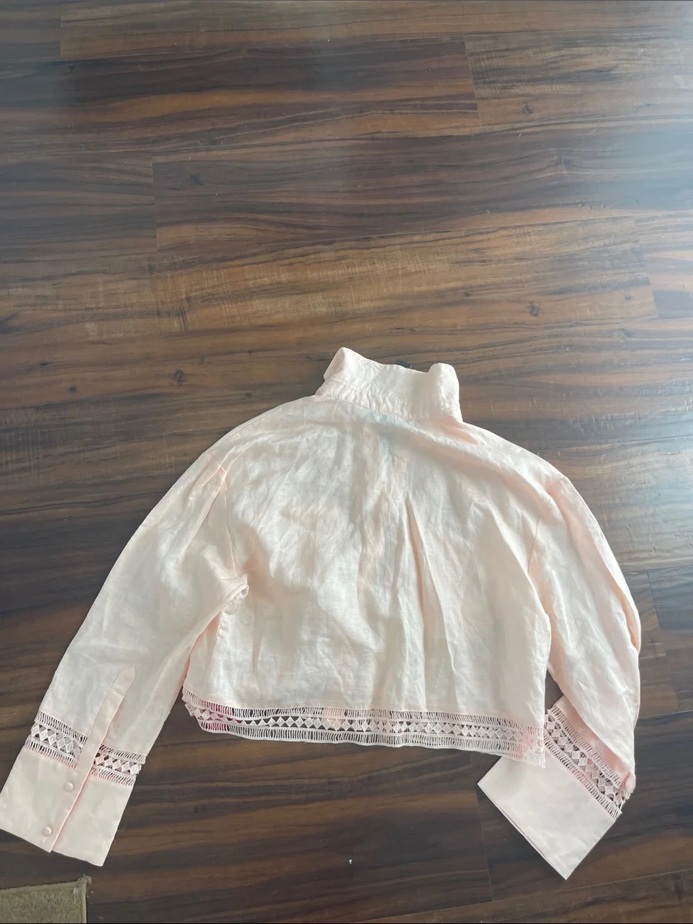 New Elie Tahari Light Pink Cropped Button-Front Shirt with Lace Trim